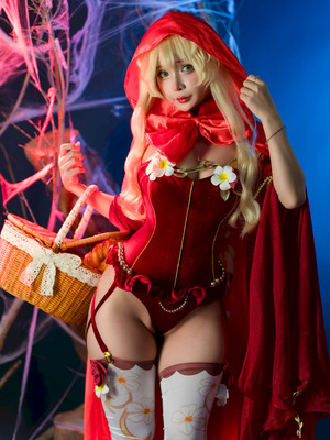 Umeko J - Red Riding Hood_004_revx
