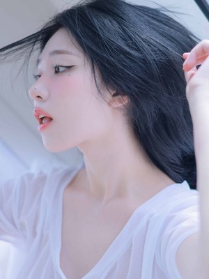 Yeon Woo - naked_005