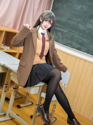 [虎森森] 樱岛麻衣_04