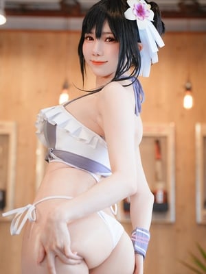 Sally Dorasnow - Tifa bikini_041