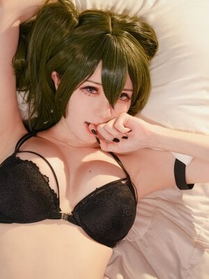 Sally Dorasnow - Ubel Lingerie_013