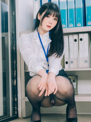 霜月shimo  霜月的秘密辦公室 Shimo' Secret Office_025