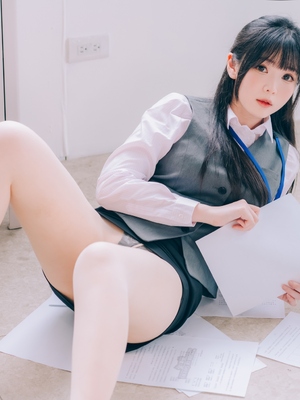 霜月shimo  霜月的秘密辦公室 Shimo' Secret Office_065