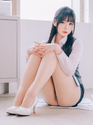 霜月shimo  霜月的秘密辦公室 Shimo' Secret Office_069