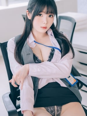 霜月shimo  霜月的秘密辦公室 Shimo' Secret Office_076