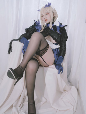 阿半今天很开心 - FGO 黑枪呆女仆_18