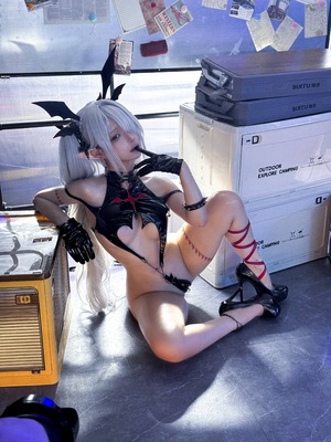 蠢沫沫 – 蔚蓝档案 银镜伊织_146