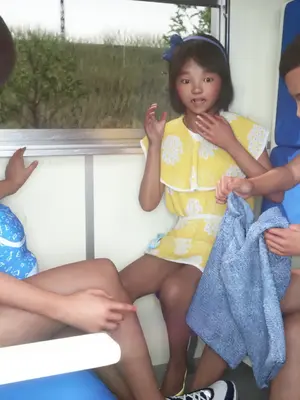 [おどうぐばこ] 夏のいたずら 〜ロリなお姉ちゃんが年下ショタっ子を電車でGET!〜_201