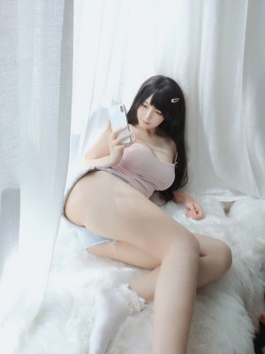 [小仓千代w] 粉色吊带_16