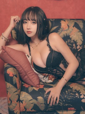 [过期米线线喵] 6点半的月亮_10031