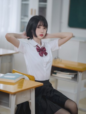 许岚 - 教室jk黑丝_12