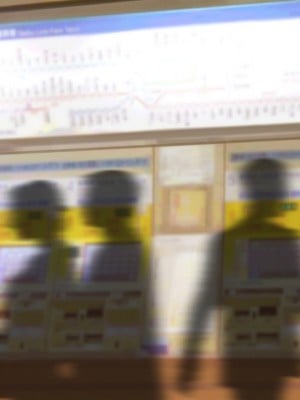 [神楽ひつじ] 幼馴染みが内緒でやっているSNSを見て興奮してしまう俺!!_0006