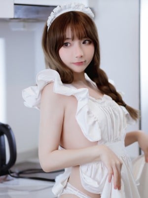 [是三不是世w] NO.04 圍裙 Sexy Maid