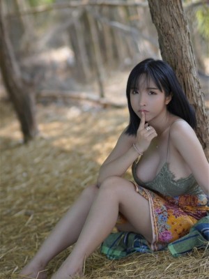 推特美颜假乳混血网红『安娜❤️悠米』 极致假乳丰臀 高清私拍376P_1919C.CC (21)