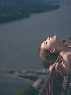 推特極品女神靈兒大尺度私拍流出 97P_1 (14)