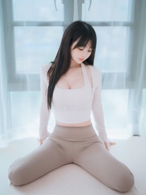 [桜井宁宁] 瑜伽妹妹_0022