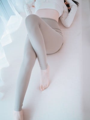 [桜井宁宁] 瑜伽妹妹_0034