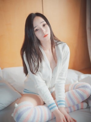 DJAWA Photo - Bambi (밤비) - Homebody Girl_DJAWA-Photo-Bambi-Homebody-Girl-MrCong.com-035