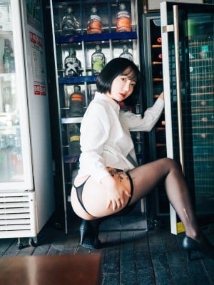 [LOOZY] YeEun - Tainted Love Bar_030