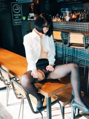 [LOOZY] YeEun - Tainted Love Bar_059