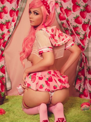 DANIELLE BALOO_Strawberry13