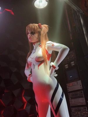 Shirogane-sama - Asuka_Asuka - White Suit Backstage 0067
