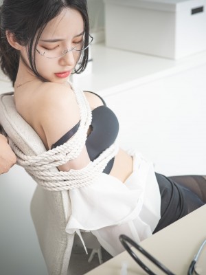 [PURE MEDIA] Vol.191 - Yeha_018