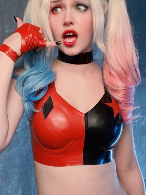 Shirogane -  Harley Quinn latex_39