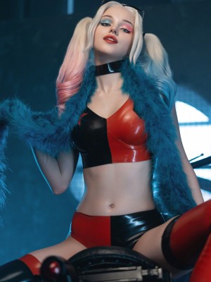 Shirogane -  Harley Quinn latex_14