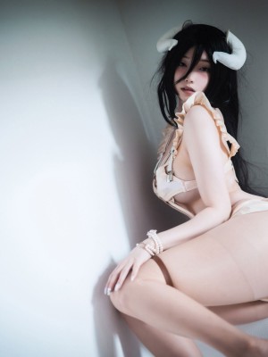 Bluecake - Albedo_063