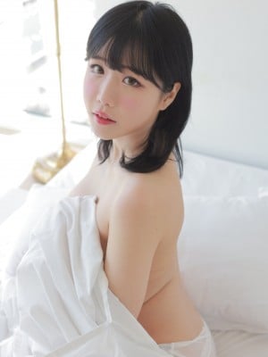 [Patreon] Addielyn - Topless Girl Dec 2021_01