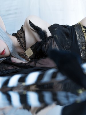 Messie Huang - Shining_04