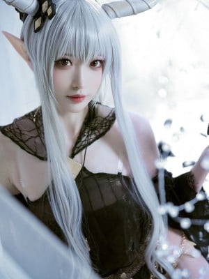 Messie Huang - Shining_12