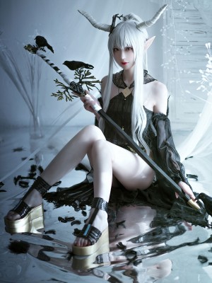 Messie Huang - Shining_01