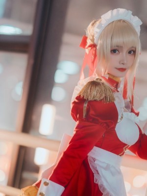 [宵鱼鱼] 尼禄_067