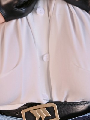 [林檎蜜紀] りんごみつき妄想セクションvol.3 腋乳丸出しのムチムチデカ尻ミニスカで何が風紀だ！すぐ快楽堕ちするブル●カ・天雨アコのコスプレ (ブルーアーカイブ)_028