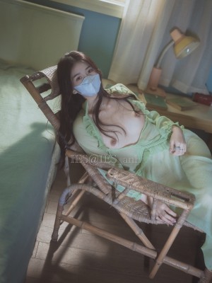 xo963_IES_074