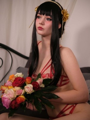 Yor Briar (Various Cosplayers)_123