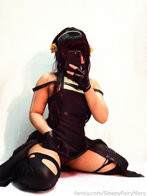 Yor Briar (Various Cosplayers)_171