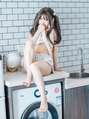 神沢永莉 - No.011 - 黄色吊带睡衣兔兔 [22P]_011