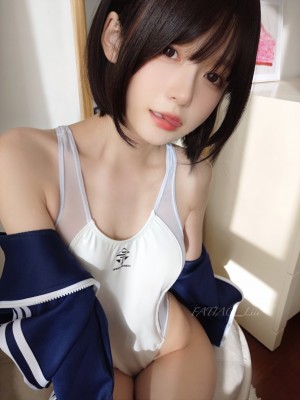 迷之呆梨(发条少女) 2022 12月fantia会员订阅合集_2022-12-13 先輩、一緒にウォーミングアップしましょう [18P1V-41MB] - 18