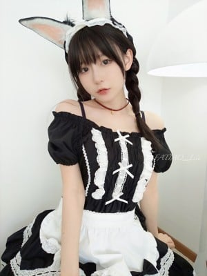 迷之呆梨(发条少女) 2023 1月fantia会员订阅合集_2023-01-02新年のやんちゃなウサギがあなたと一緒にいます23P-43MB-19