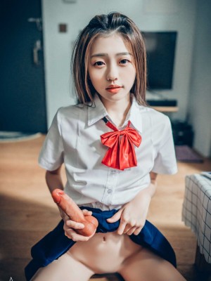 妍妍 抓到妹妹的把柄_image - 2023-09-02T180956.067