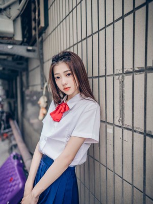 妍妍 抓到妹妹的把柄_image (40)
