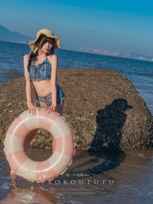 咬一口兔娘ovo 海の夏日_04