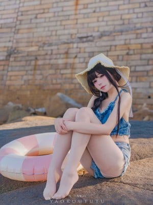 咬一口兔娘ovo 海の夏日_34