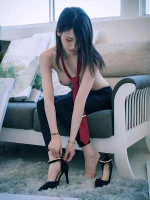 JVID 阿黎《实习生全裸上班日记》_image (52)