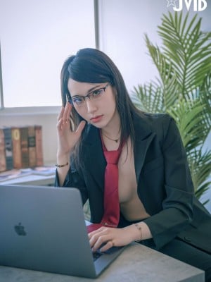 JVID 阿黎《实习生全裸上班日记》_image (83)