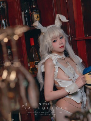 咬一口兔娘ovo 『恶毒酒吧』_29