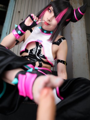 Comonun - Juri_115